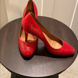 Stunning red patent leather Corso Como pumps!